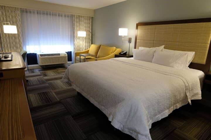 Room 7 of 19
